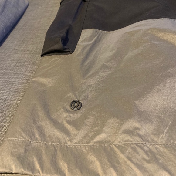 ‼️ lululemon Limited Edition Unisex Rain Jacket - Picture 9 of 12